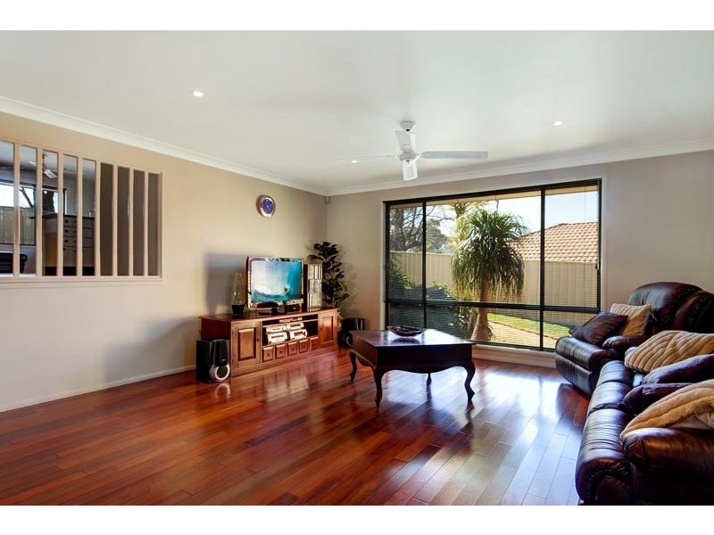 65 Horsley Drive, Horsley NSW 2530