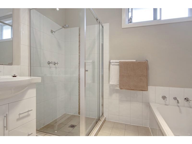 30 Burrell Crescent, Dapto NSW 2530