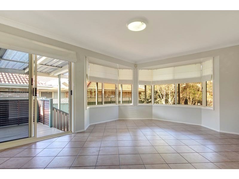 17 Highcroft Boulevard, Horsley NSW 2530
