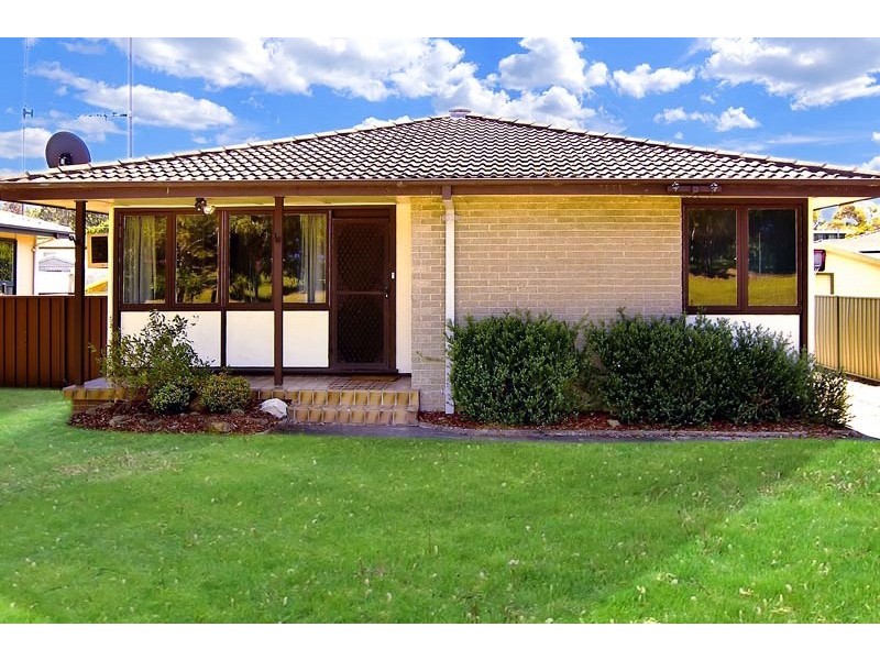 14 Bangaroo Avenue, Dapto NSW 2530
