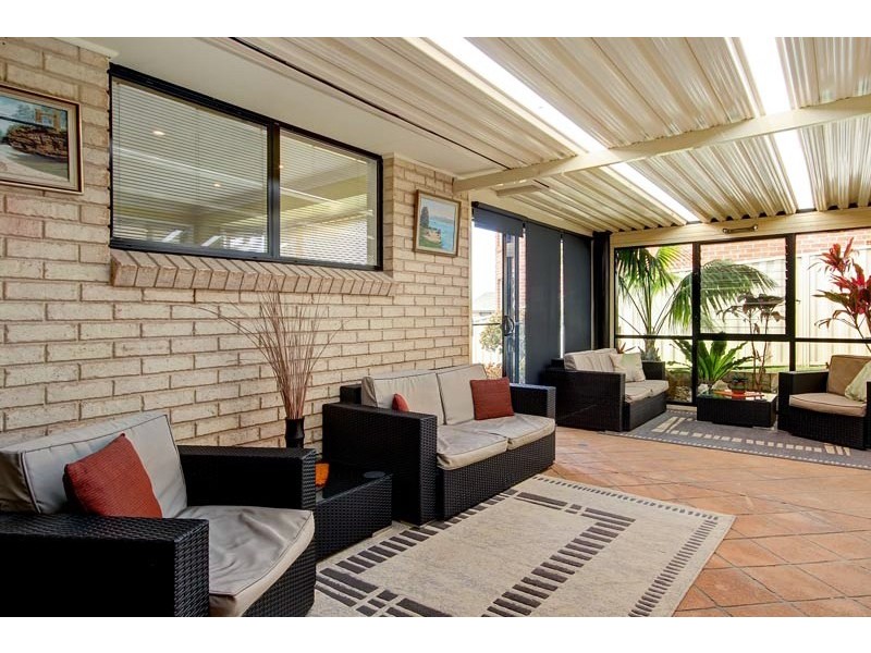 11 Unyah Place, Kanahooka NSW 2530