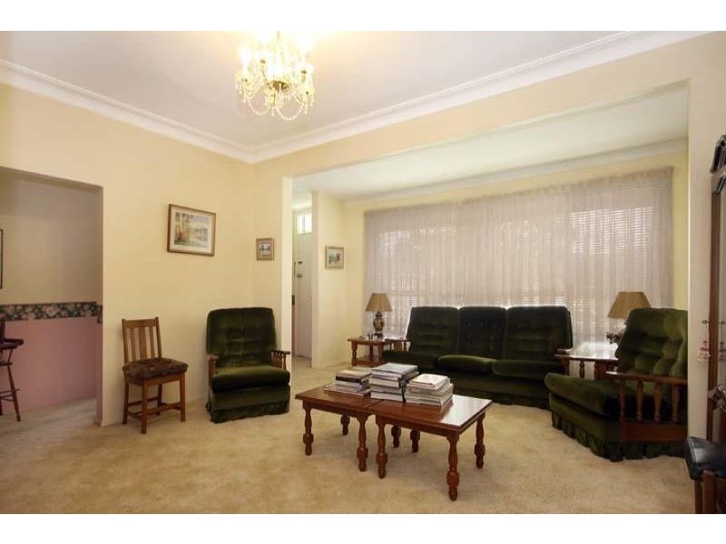 63 Parkside Drive, Dapto NSW 2530