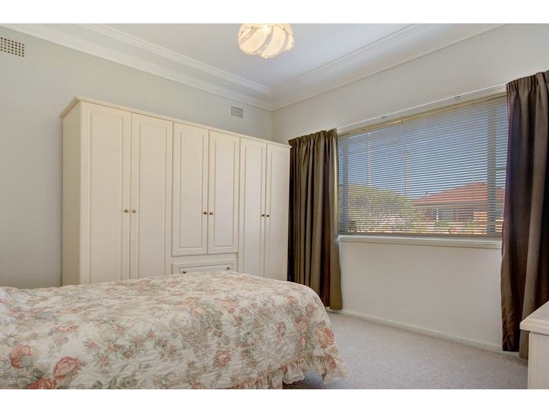 56 Addison Avenue, Lake Illawarra NSW 2528