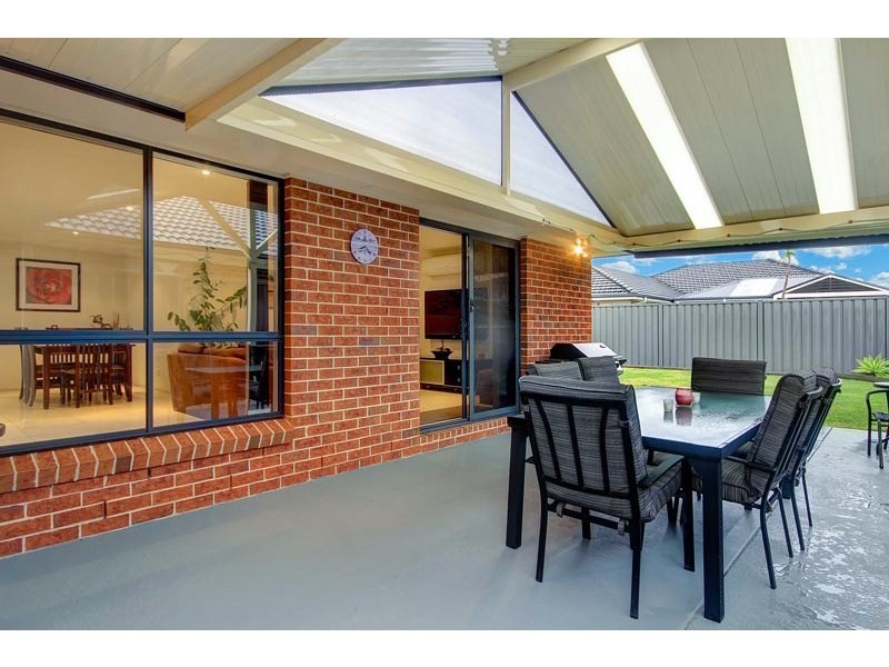 10 Shoreline Avenue, Haywards Bay NSW 2530