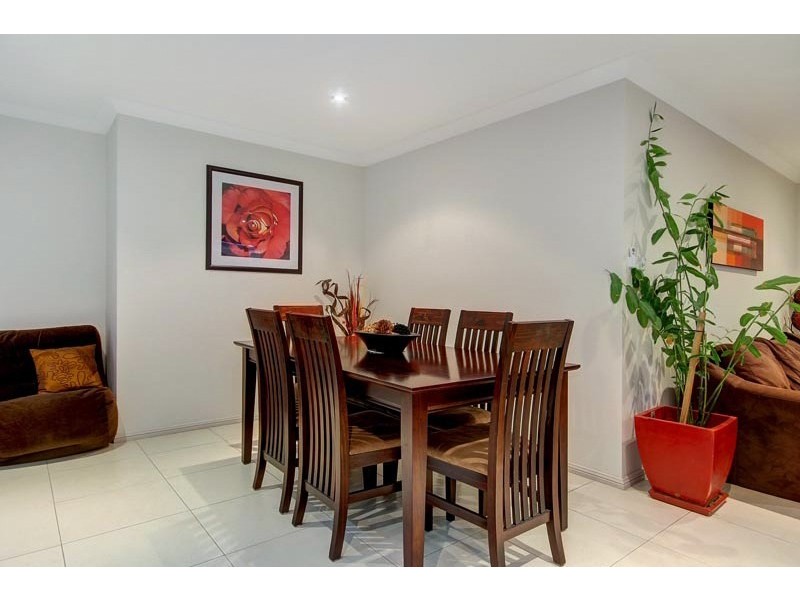 10 Shoreline Avenue, Haywards Bay NSW 2530