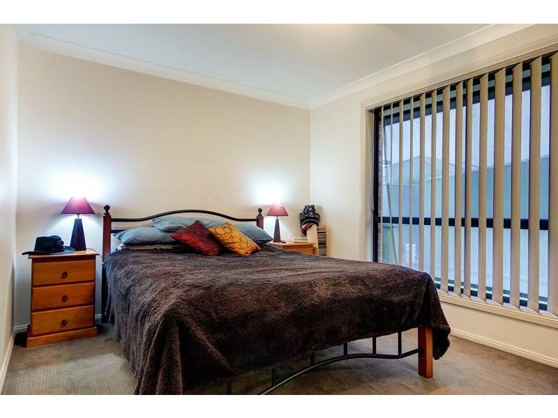 10 Shoreline Avenue, Haywards Bay NSW 2530