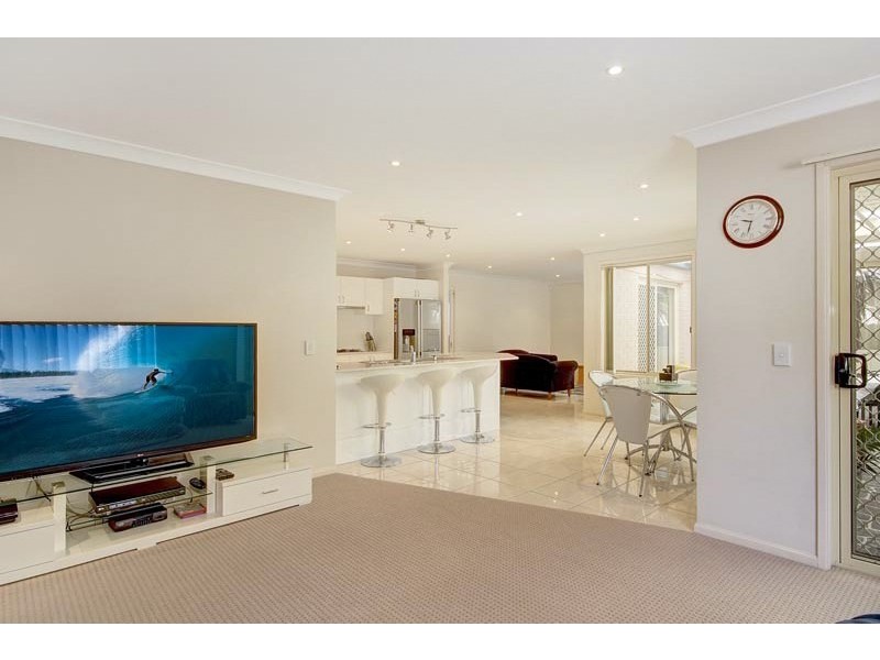 2 Erin Place, Horsley NSW 2530