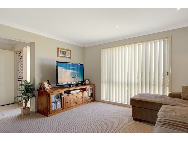 2 Erin Place, Horsley NSW 2530