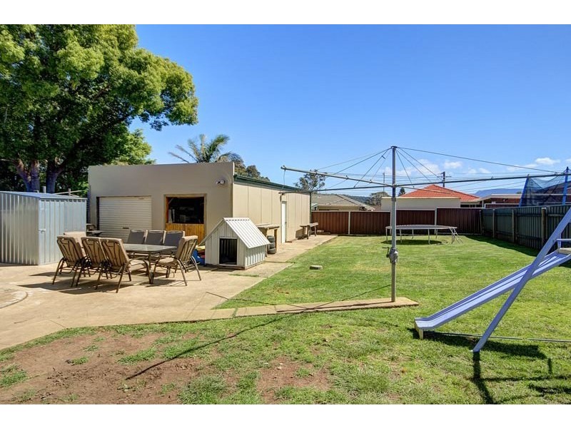81 Kanahooka Road, Kanahooka NSW 2530