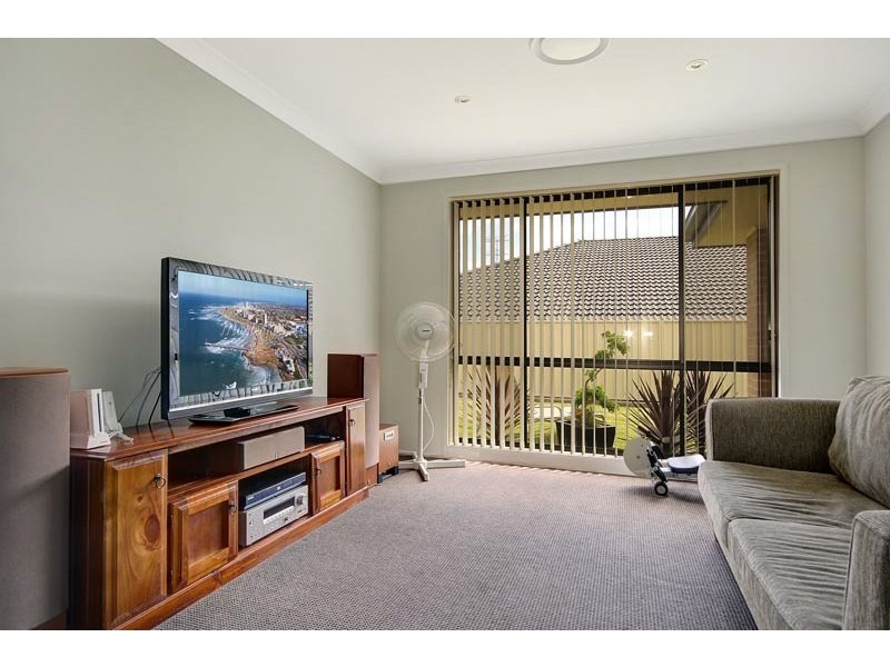 14 McLeod Place, Horsley NSW 2530