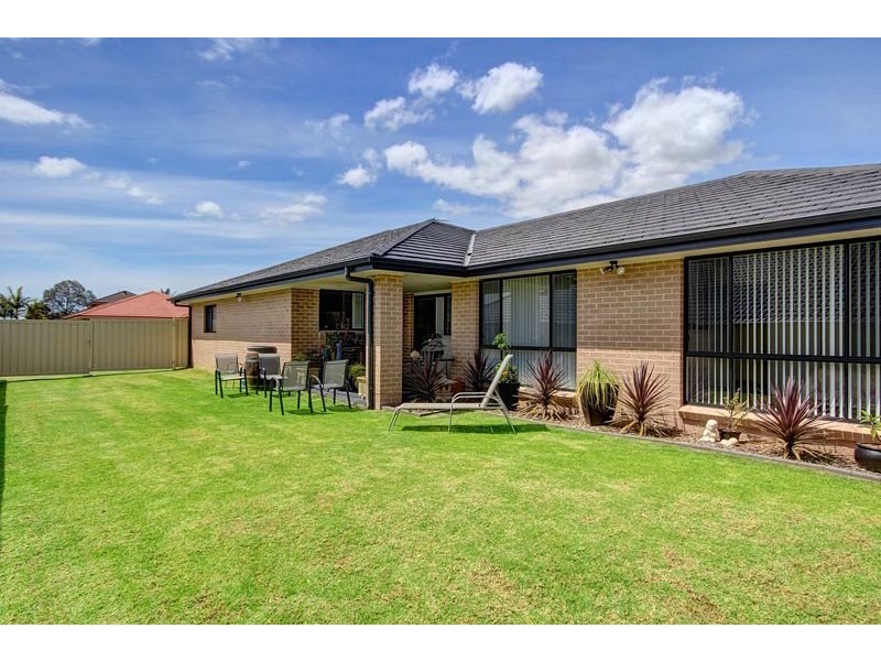 14 McLeod Place, Horsley NSW 2530