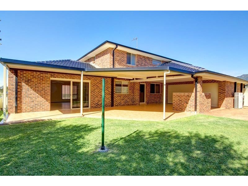 33 Glengarry Way, Horsley NSW 2530