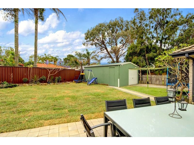 6 Greenbrook Place, Horsley NSW 2530