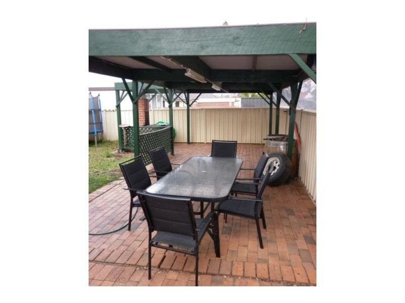 22 St Luke’S Avenue, Brownsville NSW 2530