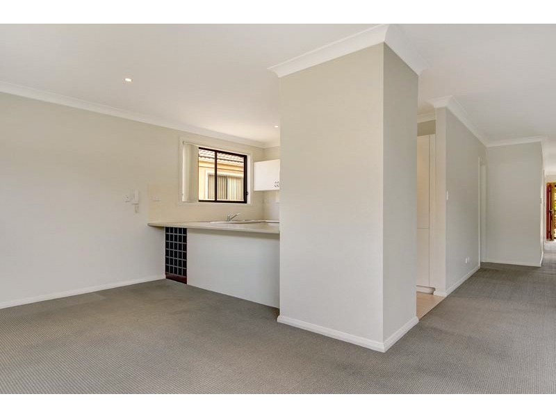 2/122 Bong Bong Road, Horsley NSW 2530