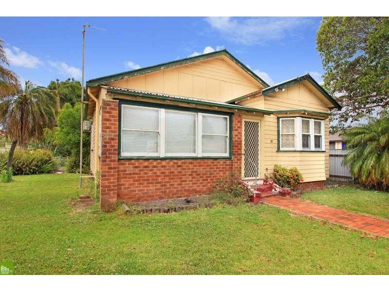 15 Princes Highway, Dapto NSW 2530