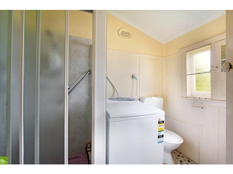15 Princes Highway, Dapto NSW 2530