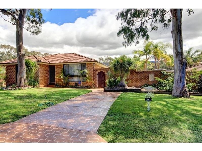 16 Horsley Drive, Horsley NSW 2530