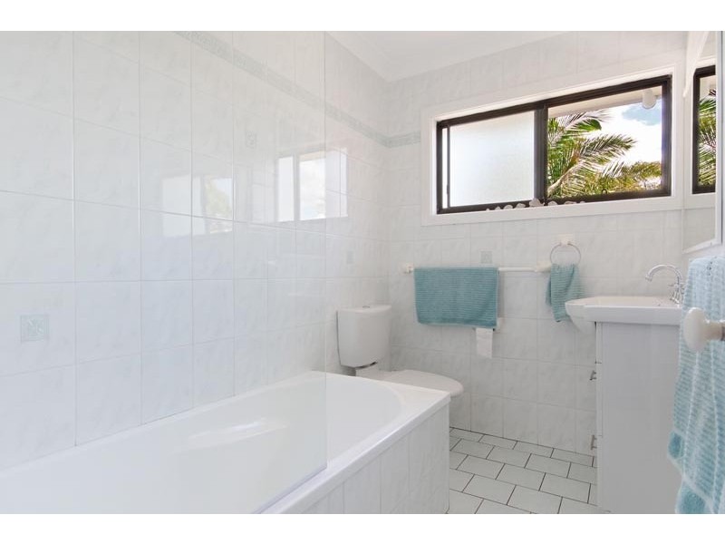 227 Northcliff Drive, Berkeley NSW 2506