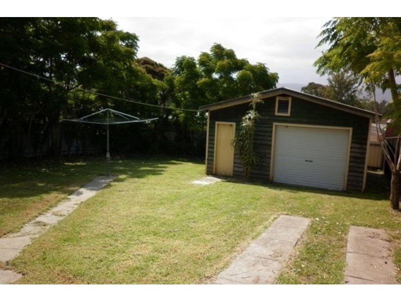 7 Orana Road, Dapto NSW 2530
