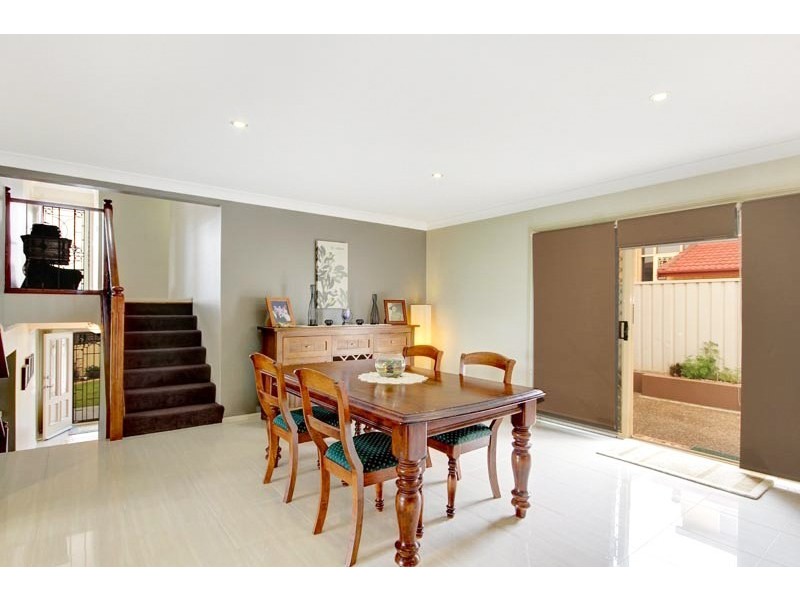 3 Carlyle Close, Dapto NSW 2530