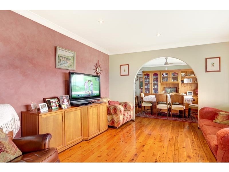 25 Bright Parade, Dapto NSW 2530