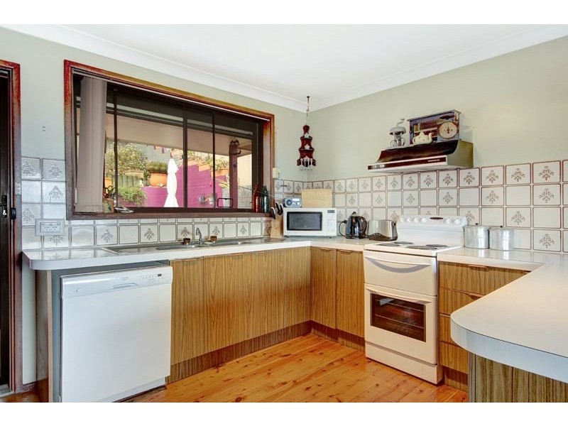 25 Bright Parade, Dapto NSW 2530