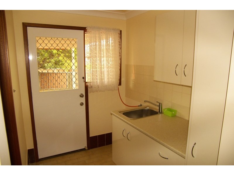 8 Lucas Drive, Horsley NSW 2530