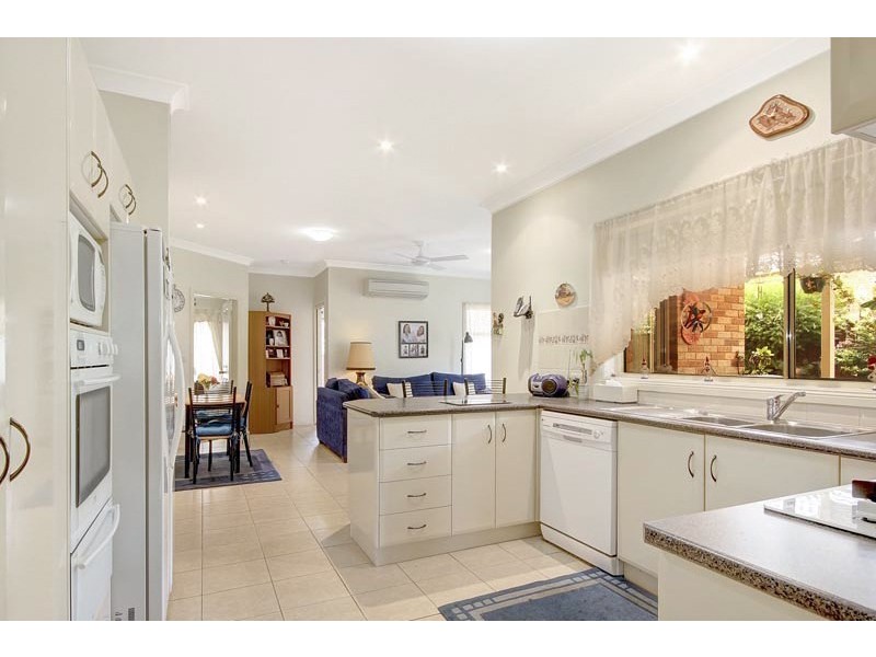 6 Grantham Close, Kanahooka NSW 2530