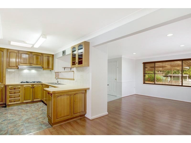 4 Darren Avenue, Kanahooka NSW 2530