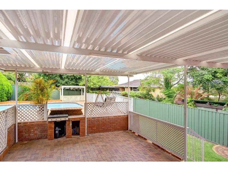 4 Darren Avenue, Kanahooka NSW 2530