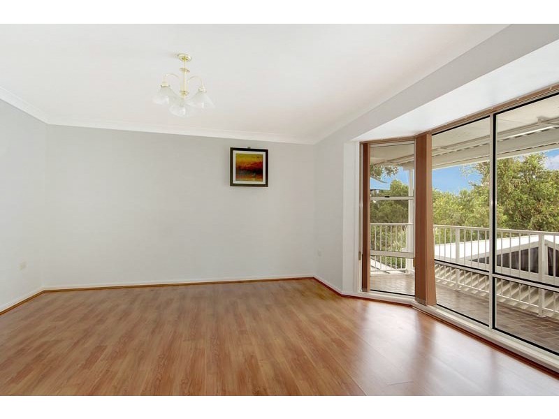 4 Darren Avenue, Kanahooka NSW 2530