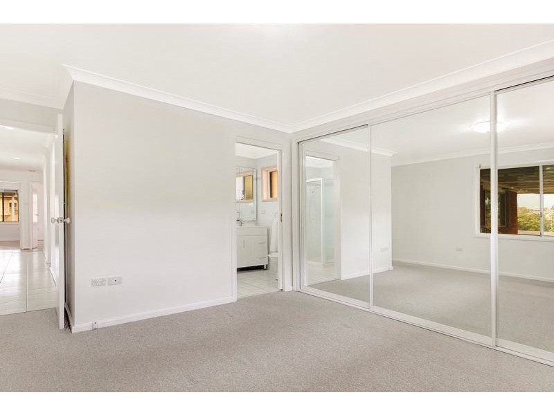 4 Darren Avenue, Kanahooka NSW 2530