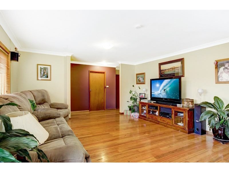 24 Kyeema Avenue, Koonawarra NSW 2530