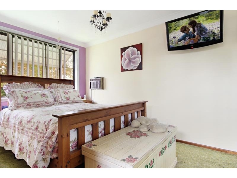 24 Kyeema Avenue, Koonawarra NSW 2530