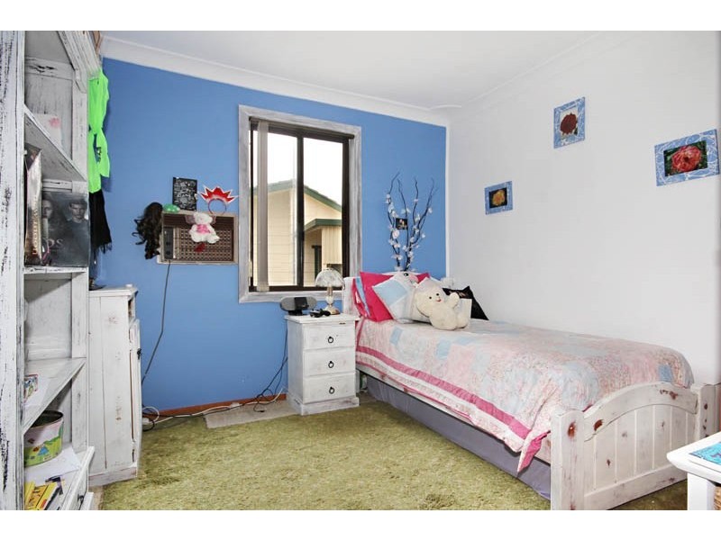 24 Kyeema Avenue, Koonawarra NSW 2530