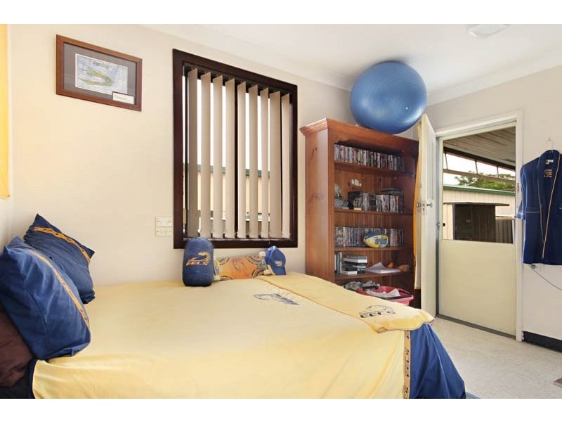 24 Kyeema Avenue, Koonawarra NSW 2530