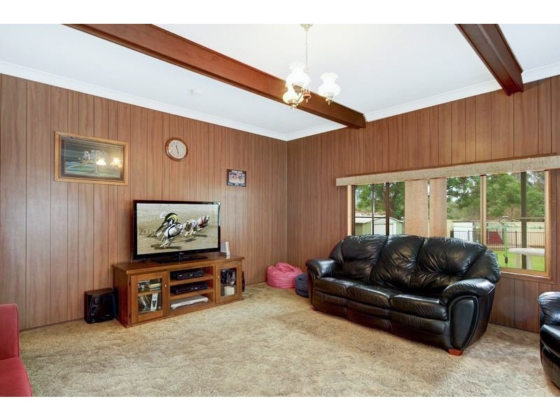 15 Kapooka Avenue, Dapto NSW 2530