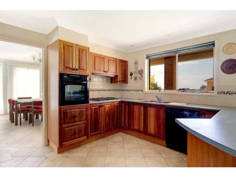 3 Orpheus Close, Kanahooka NSW 2530