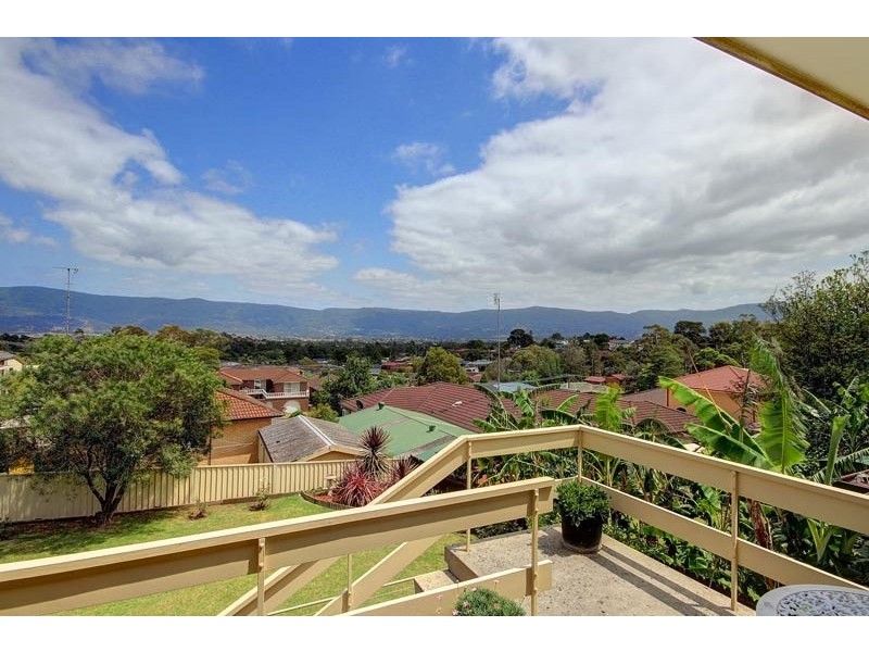 12 Bright Parade, Dapto NSW 2530