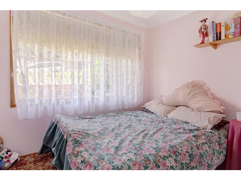 12 Bright Parade, Dapto NSW 2530
