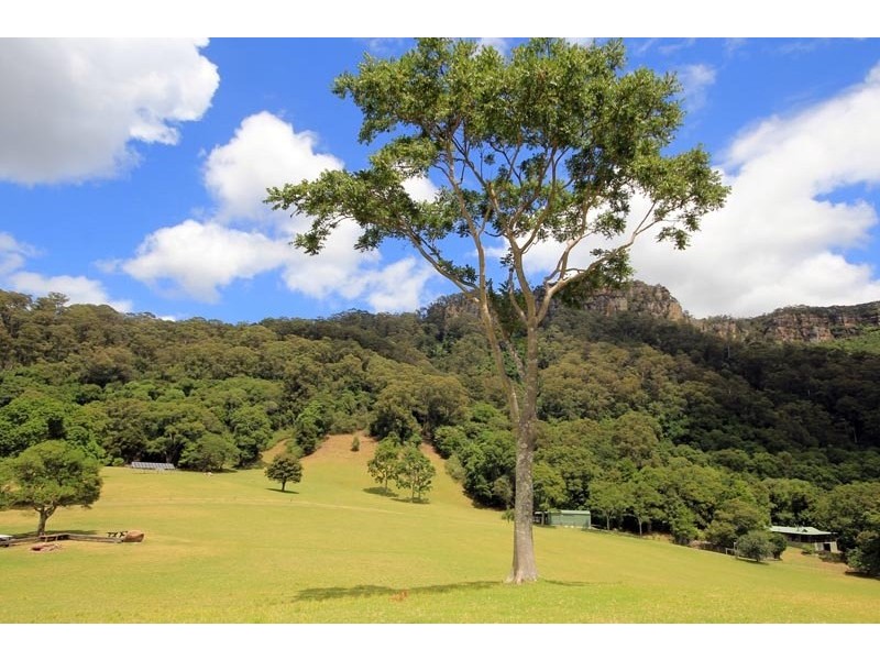 102 Mellows Road, Calderwood NSW 2527