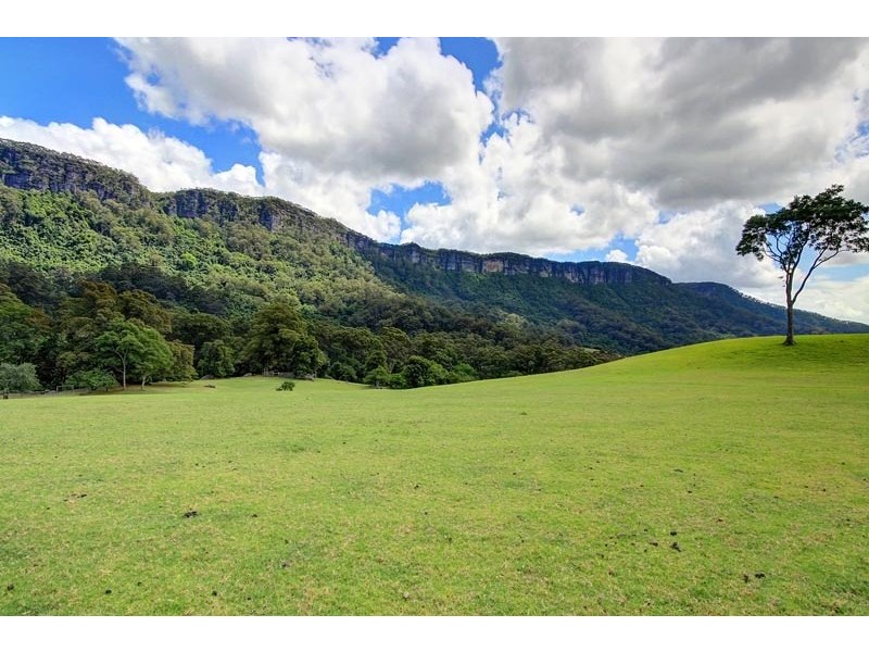 102 Mellows Road, Calderwood NSW 2527