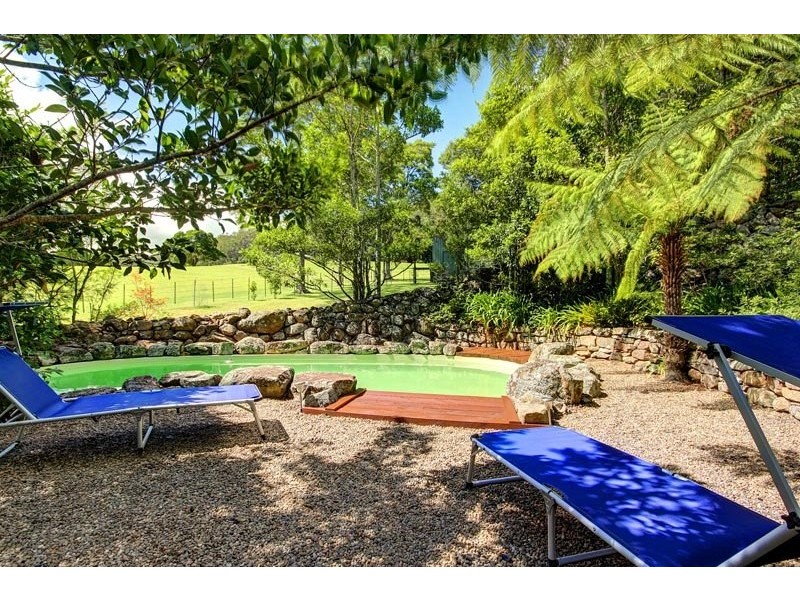 102 Mellows Road, Calderwood NSW 2527