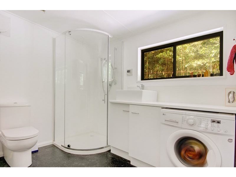 102 Mellows Road, Calderwood NSW 2527