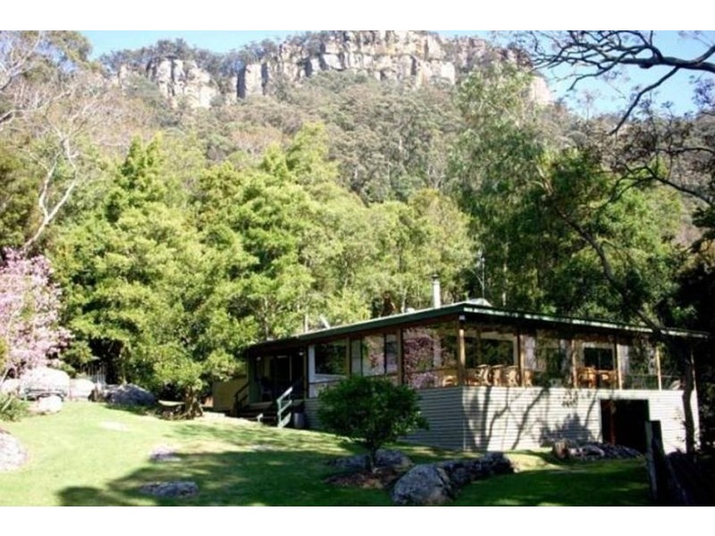 102 Mellows Road, Calderwood NSW 2527