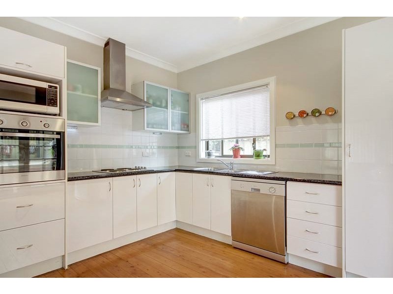 30 Burrell Crescent, Dapto NSW 2530