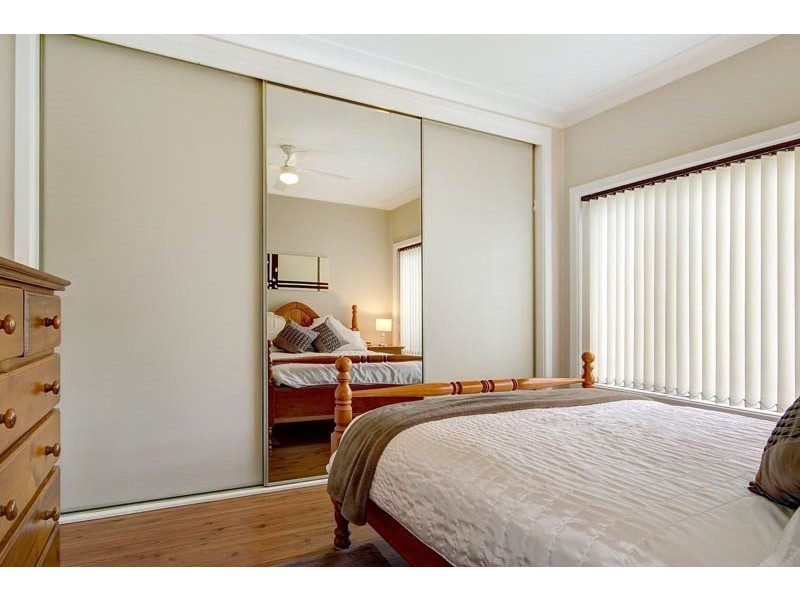 30 Burrell Crescent, Dapto NSW 2530