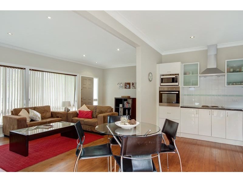 30 Burrell Crescent, Dapto NSW 2530