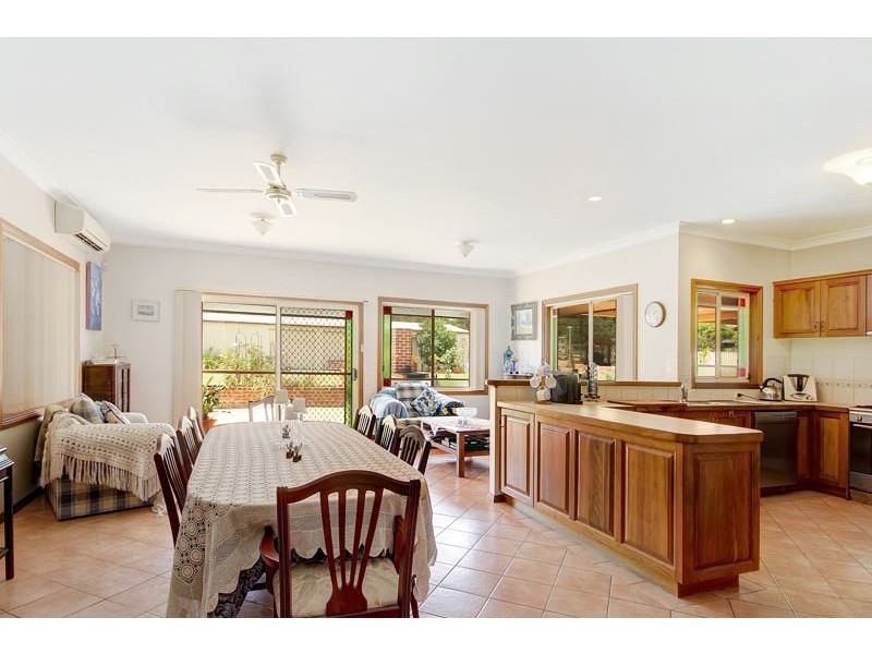 6 Trifecta Place, Kembla Grange NSW 2526